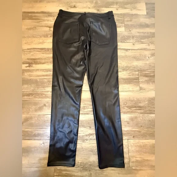 ASOS DESIGN FAUX LEATHER PANTS - Picture 2 of 3